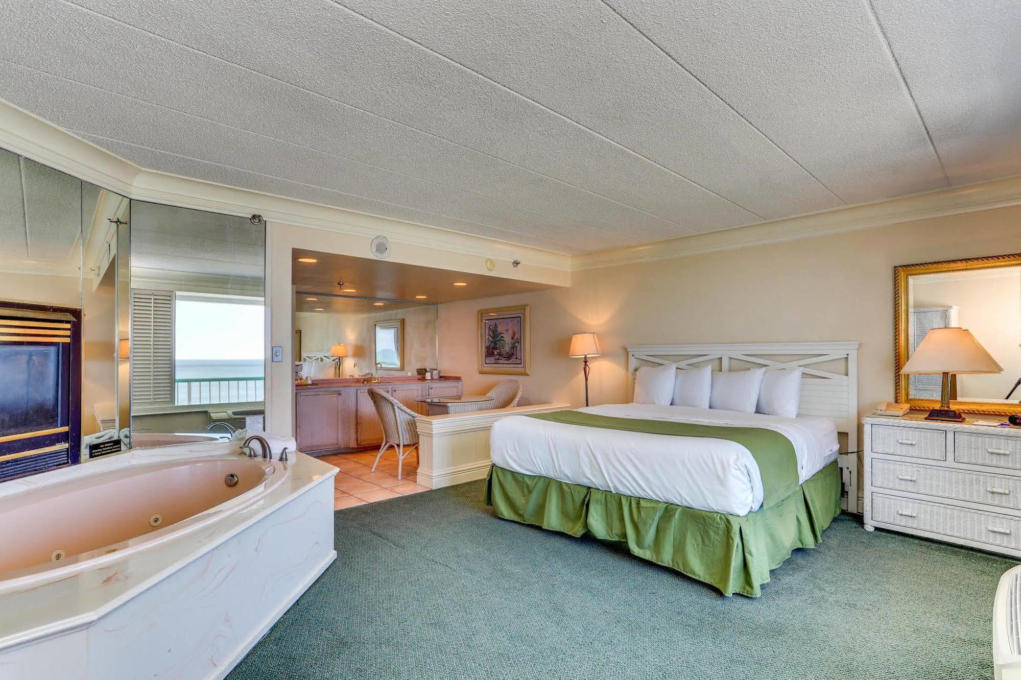 Baymont By Wyndham Virginia Beach Oceanfront Eksteriør billede